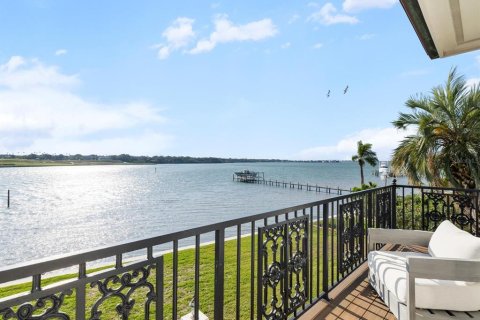Casa en Belleair, Florida 5 dormitorios, 599.5 m2 № 2091993
