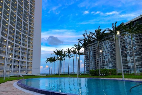 Copropriété à louer à Miami, Floride: 2 chambres, 107.58 m2 № 1818775 - photo 29