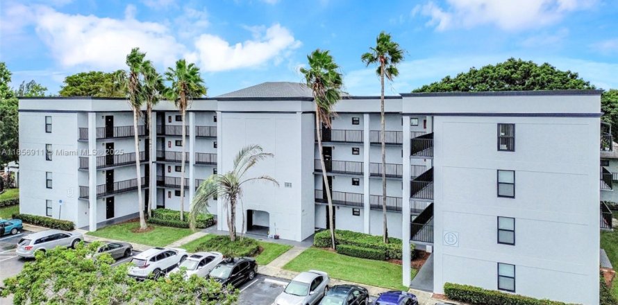 Apartamento en Davie, Florida 2 dormitorios, 83.24 m2 № 1878770
