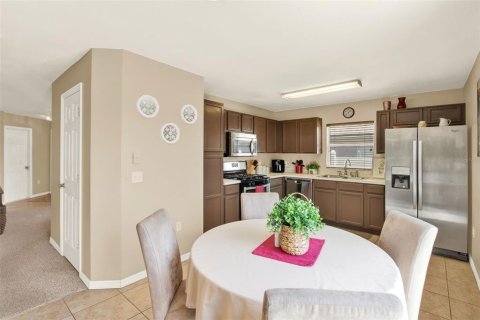 Villa ou maison à vendre à Davenport, Floride: 4 chambres, 144.09 m2 № 1909088 - photo 6