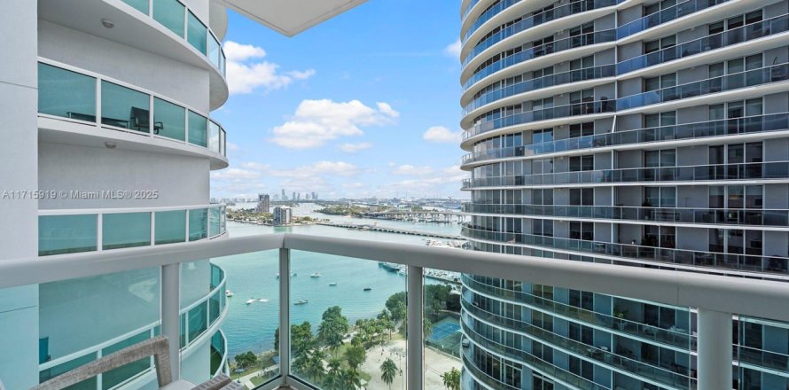 Condominio en Miami, Florida, 1 dormitorio № 1811128