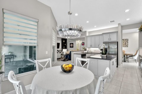 Villa ou maison à vendre à Port St. Lucie, Floride: 3 chambres, 255.76 m2 № 2084566 - photo 18