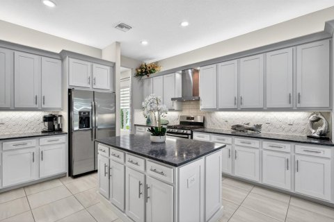 Villa ou maison à vendre à Port St. Lucie, Floride: 3 chambres, 255.76 m2 № 2084566 - photo 13