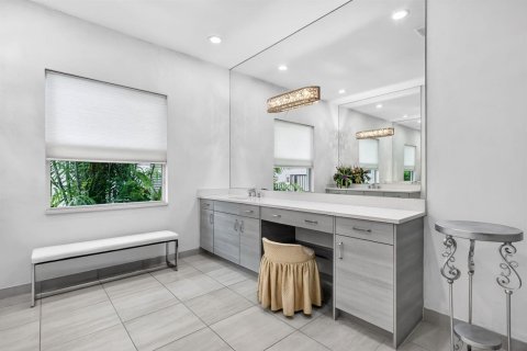 Villa ou maison à vendre à Port St. Lucie, Floride: 3 chambres, 255.76 m2 № 2084566 - photo 23