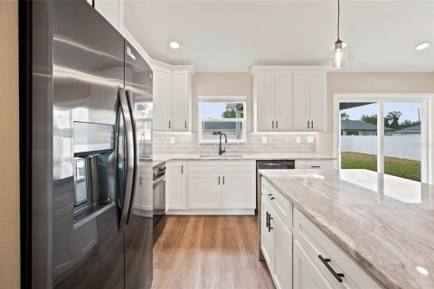 Villa ou maison à vendre à Ocala, Floride: 3 chambres, 126.35 m2 № 2431863 - photo 11