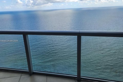 Copropriété à louer à Sunny Isles Beach, Floride: 3 chambres, 179.02 m2 № 1946503 - photo 10