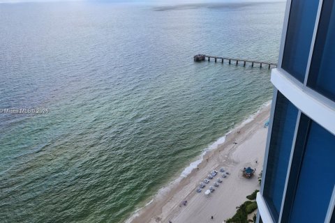 Copropriété à louer à Sunny Isles Beach, Floride: 3 chambres, 179.02 m2 № 1946503 - photo 14