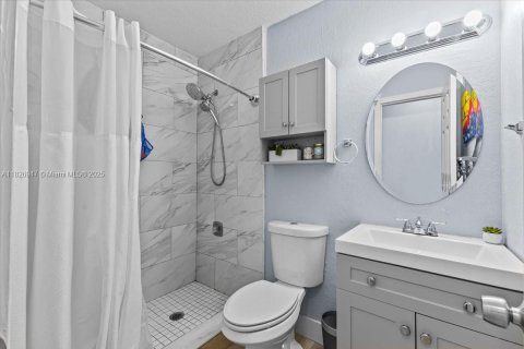House in North Lauderdale, Florida 3 bedrooms, 95.88 sq.m. № 1797725 - photo 11