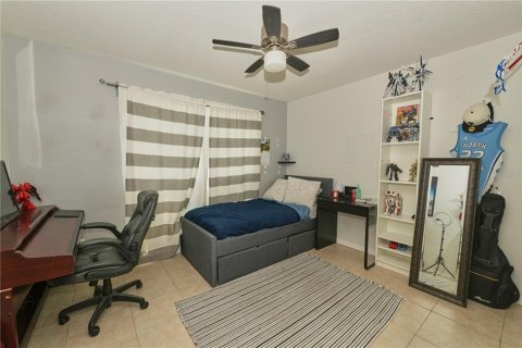 House in Orlando, Florida 3 bedrooms, 134.34 sq.m. № 2230199 - photo 29