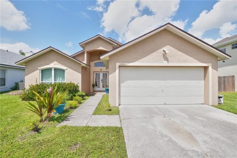 House in Orlando, Florida 3 bedrooms, 134.34 sq.m. № 2230199 - photo 2