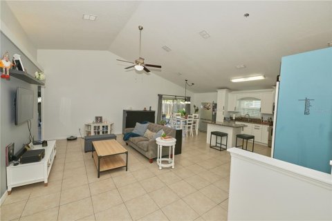 House in Orlando, Florida 3 bedrooms, 134.34 sq.m. № 2230199 - photo 6