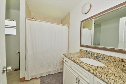 House in Orlando, Florida 3 bedrooms, 134.34 sq.m. № 2230199 - photo 23