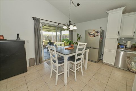 House in Orlando, Florida 3 bedrooms, 134.34 sq.m. № 2230199 - photo 17