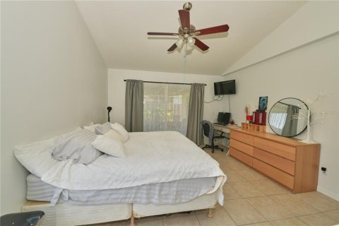 House in Orlando, Florida 3 bedrooms, 134.34 sq.m. № 2230199 - photo 21