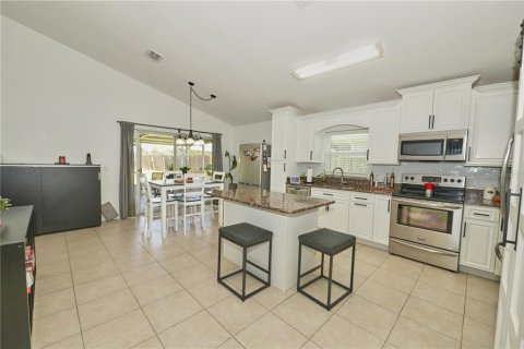 House in Orlando, Florida 3 bedrooms, 134.34 sq.m. № 2230199 - photo 9