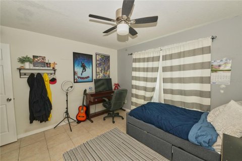 House in Orlando, Florida 3 bedrooms, 134.34 sq.m. № 2230199 - photo 30