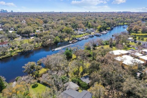 Casa en venta en Tampa, Florida, 2 dormitorios, 113.71 m2 № 1137130 - foto 6