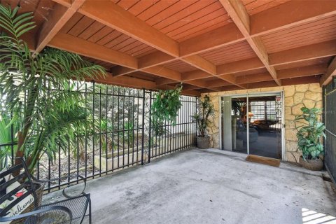 Casa en venta en Tampa, Florida, 2 dormitorios, 113.71 m2 № 1137130 - foto 19