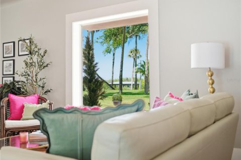 House in New Smyrna Beach, Florida 3 bedrooms, 301.93 sq.m. № 2219730 - photo 27