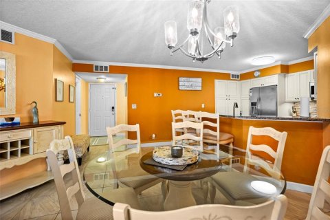 Condominio en venta en Saint Petersburg, Florida, 2 dormitorios, 106.37 m2 № 1679698 - foto 18