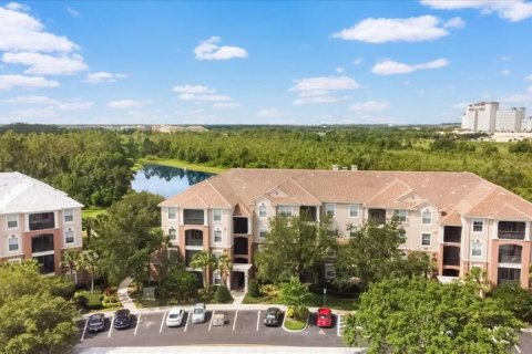 Condominio en alquiler en Davenport, Florida, 3 dormitorios, 115.94 m2 № 2284105 - foto 2