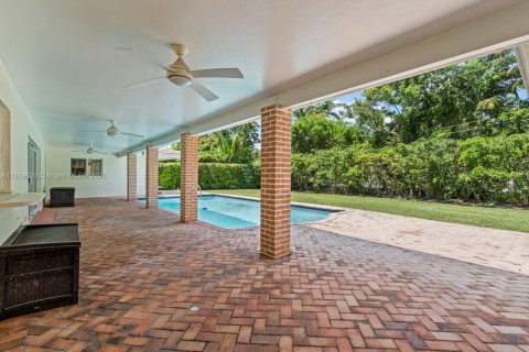 House in Pinecrest, Florida 5 bedrooms, 289.02 sq.m. № 1890554 - photo 21