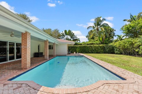 House in Pinecrest, Florida 5 bedrooms, 289.02 sq.m. № 1890554 - photo 22