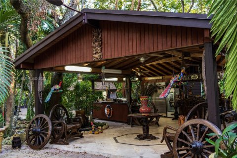 Casa en venta en Homestead, Florida, 6 dormitorios, 327.67 m2 № 2027373 - foto 26