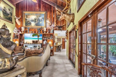 Casa en venta en Homestead, Florida, 6 dormitorios, 327.67 m2 № 2027373 - foto 14