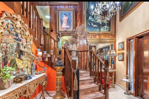 Casa en venta en Homestead, Florida, 6 dormitorios, 327.67 m2 № 2027373 - foto 8