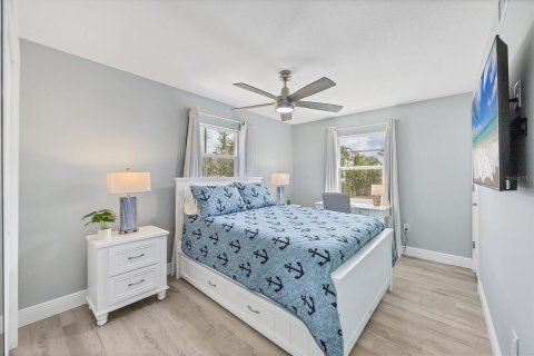 Immobilier commercial à vendre à Englewood, Floride: 4 chambres, 154.59 m2 № 1846414 - photo 15