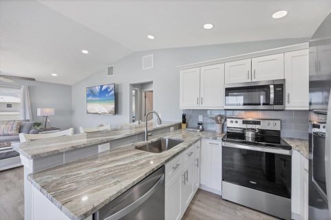 Immobilier commercial à vendre à Englewood, Floride: 4 chambres, 154.59 m2 № 1846414 - photo 28