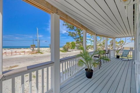 Immobilier commercial à vendre à Englewood, Floride: 4 chambres, 154.59 m2 № 1846414 - photo 19