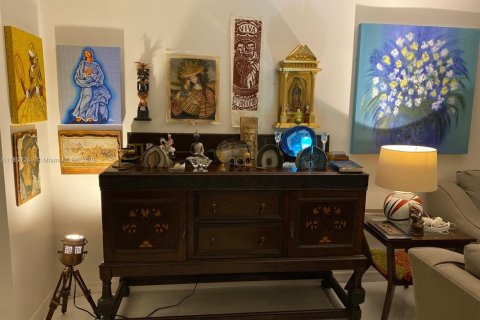 Condo in Hollywood, Florida, 1 bedroom  № 1959877 - photo 8