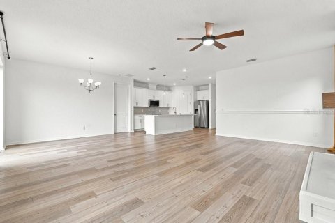 Villa ou maison à vendre à Minneola, Floride: 4 chambres, 177.07 m2 № 2408462 - photo 10