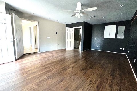 Propiedad comercial en alquiler en Edgewater, Florida, 162.76 m2 № 1555886 - foto 7