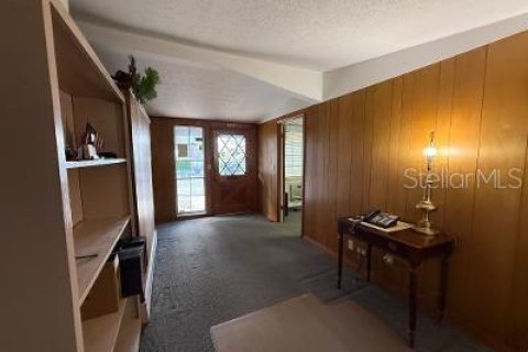 Immobilier commercial à louer à Brandon, Floride: 109.25 m2 № 2419851 - photo 5