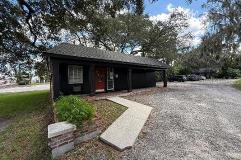 Immobilier commercial à louer à Brandon, Floride: 109.25 m2 № 2419851 - photo 2