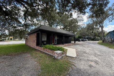 Immobilier commercial à Brandon, Floride 109.25 m2 № 2419851