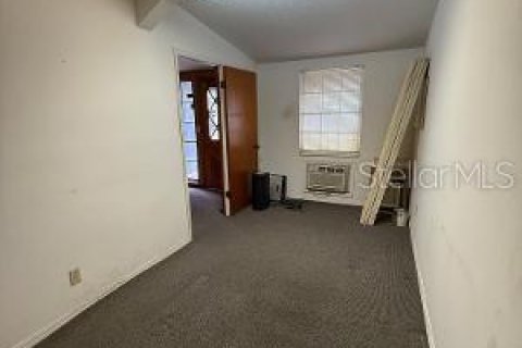 Immobilier commercial à louer à Brandon, Floride: 109.25 m2 № 2419851 - photo 15