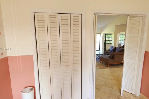 House in Boca Raton, Florida 3 bedrooms, 154.03 sq.m. № 1740081 - photo 28