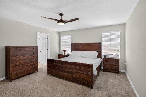 House in Wesley Chapel, Florida 4 bedrooms, 206.8 sq.m. № 2351703 - photo 23