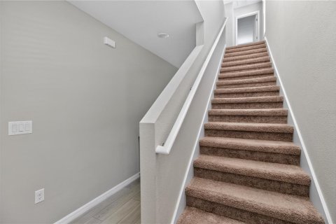 House in Wesley Chapel, Florida 4 bedrooms, 206.8 sq.m. № 2351703 - photo 19