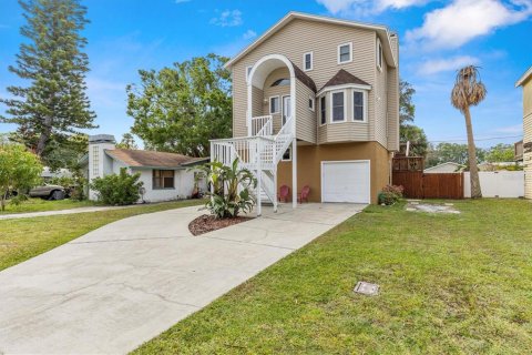 Casa en venta en Palm Harbor, Florida, 3 dormitorios, 141.4 m2 № 1593284 - foto 4
