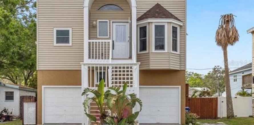 Casa en Palm Harbor, Florida 3 dormitorios, 141.4 m2 № 1593284