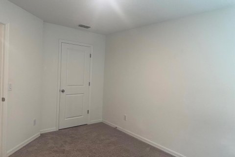 Townhouse in Davenport, Florida 3 bedrooms, 152.36 sq.m. № 2176985 - photo 27