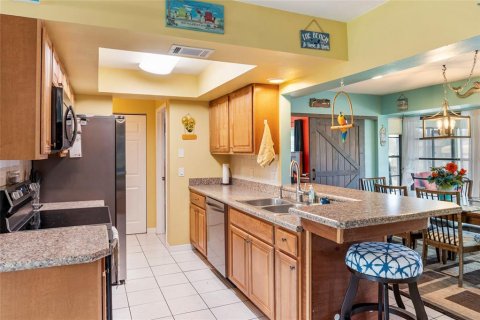 House in Port Charlotte, Florida 3 bedrooms, 151.62 sq.m. № 2110549 - photo 5