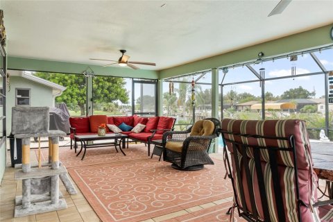 House in Port Charlotte, Florida 3 bedrooms, 151.62 sq.m. № 2110549 - photo 18