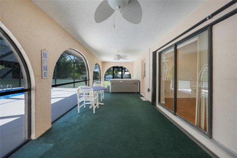 Villa ou maison à vendre à Port Charlotte, Floride: 3 chambres, 179.58 m2 № 1880436 - photo 27