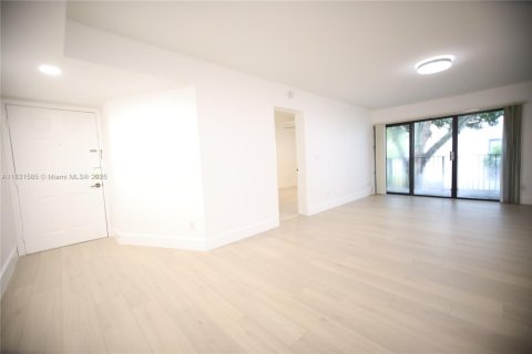 Copropriété à louer à Coral Springs, Floride: 2 chambres, 91.6 m2 № 1980644 - photo 3